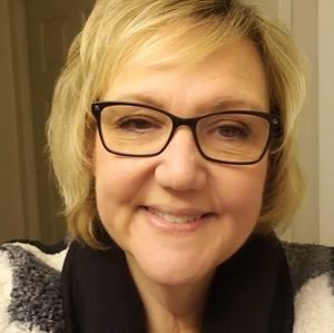 Meet your Posher, Jeannine